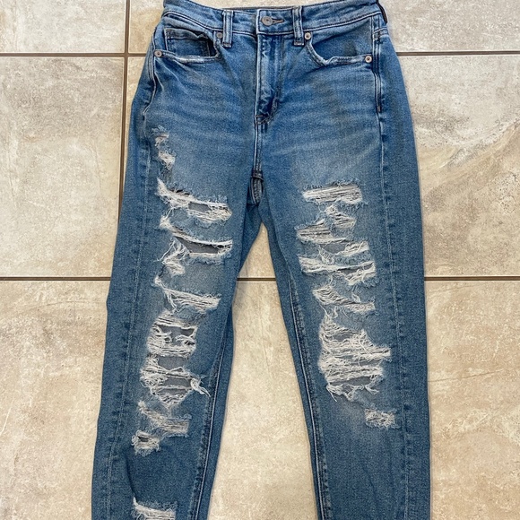 American Eagle Dark Wash Straight Leg Mom Jeans - Picture 1 of 6
